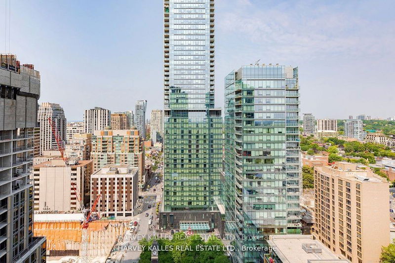  2403 - 18 Yorkville Ave  Toronto, M4W 3Y8 | Image 11