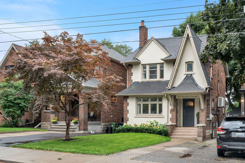 home for sale on 425 Roselawn Avenue
