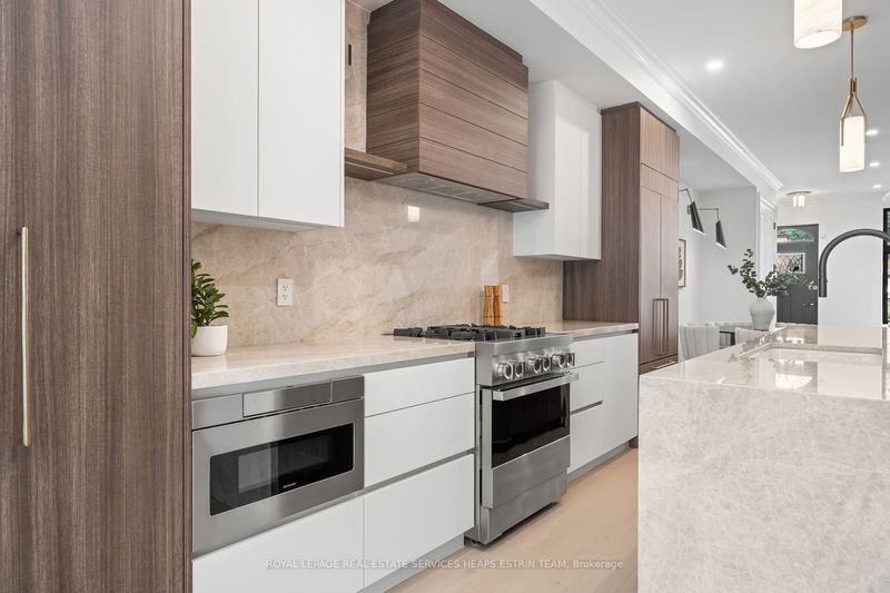 112 Givins St  Toronto, M6J 2X9 | Image 6