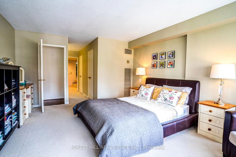  903 - 130 Carlton St  Toronto, M5A 4K3 | Image 18