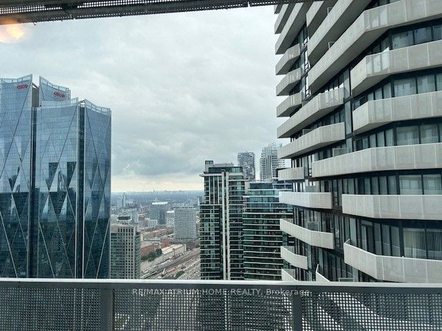 home for lease on 5106-100 Harbour Street