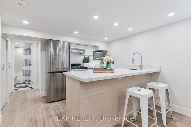 home for lease on Lower-90 Tecumseth Street