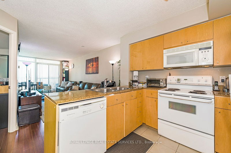  2601 - 373 Front St W Toronto, M5V 3R7 | Image 6