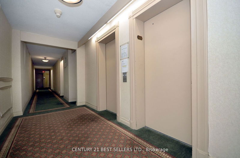  302 - 100 Canyon Ave  Toronto, M3H 5T9 | Image 5