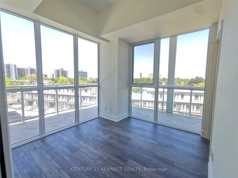 home for lease on 506-180 Fairview Mall Drive