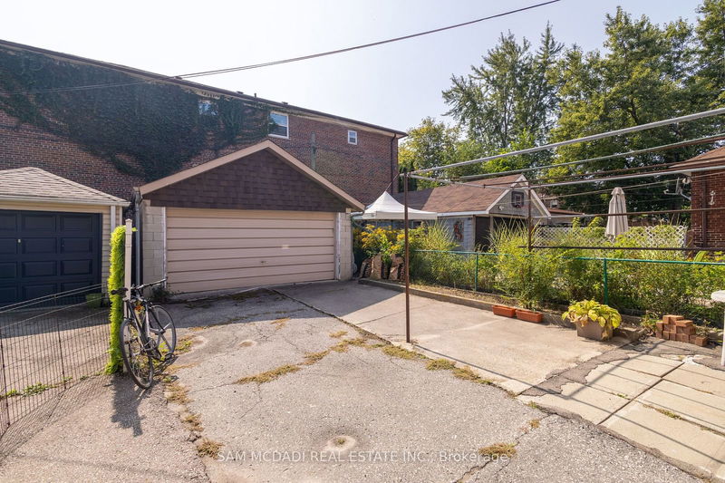 25 Sylvan Ave  Toronto, M6H 1G2 | Image 25