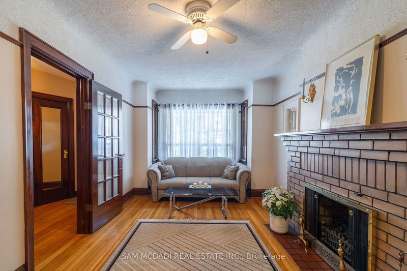 25 Sylvan Ave  Toronto, M6H 1G2 | Image 4