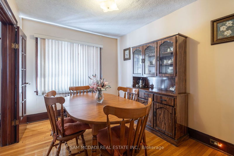 25 Sylvan Ave  Toronto, M6H 1G2 | Image 6