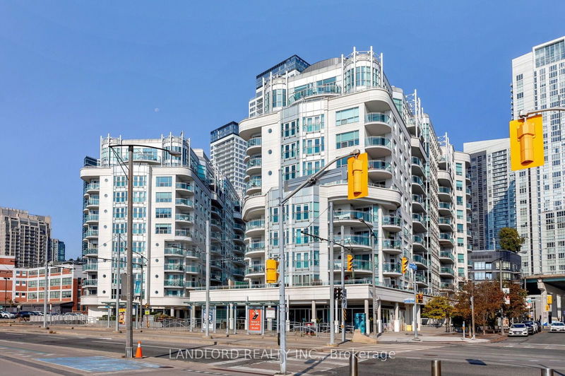 home for sale on 1005-600 Queens Quay W