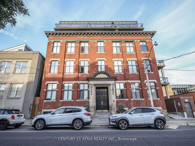 402 - 19 River Street