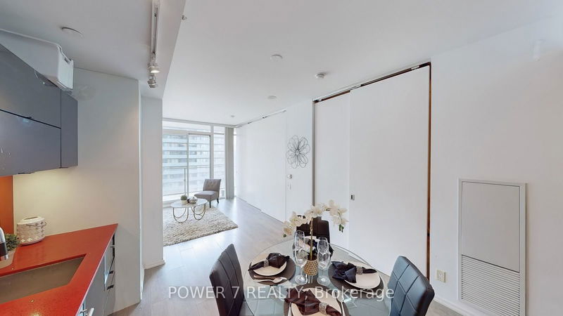  3111 - 125 Peter St  Toronto, M5V 0M2 | Image 21