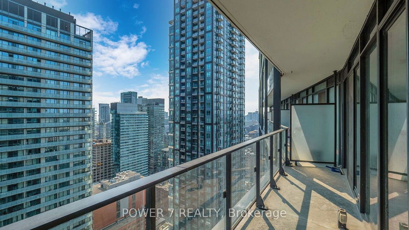  3111 - 125 Peter St  Toronto, M5V 0M2 | Image 35