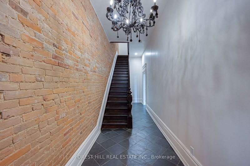 103 Gloucester St  Toronto, M4Y 1M2 | Image 4