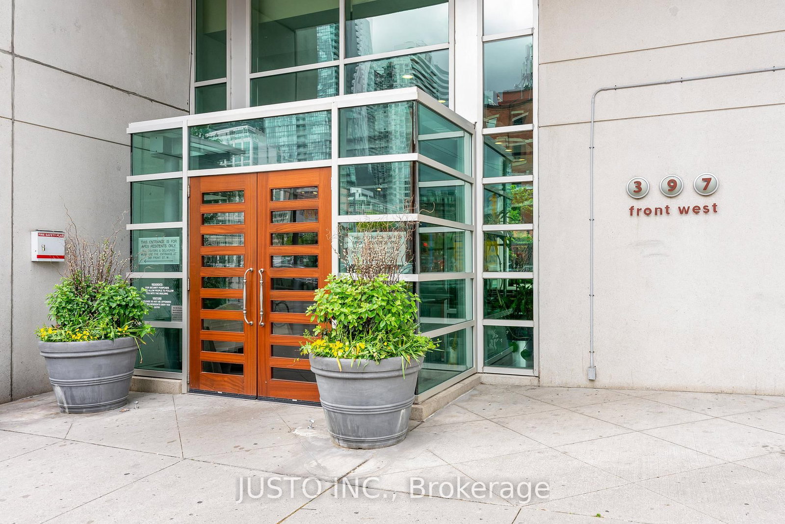 Listing Image 21