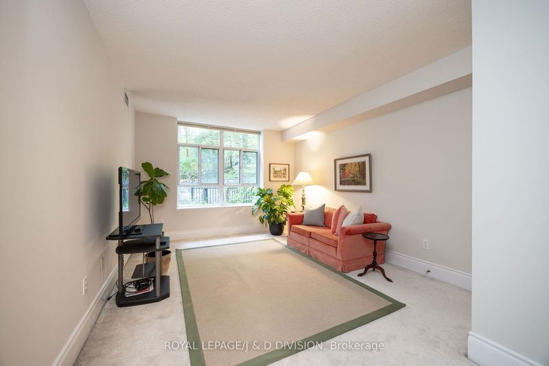  303 - 75 York Mills Rd  Toronto, M2P 2E7 | Image 22