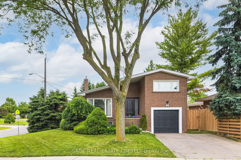 164 Sweeney Dr  Toronto, M4A 1V2 | Image 1