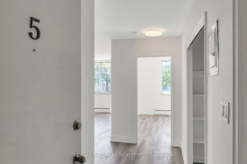 home for lease on 5-18 Kenrae Road