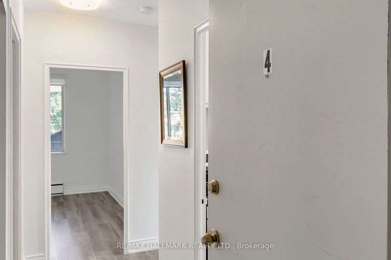 home for lease on 4-18 Kenrae Road