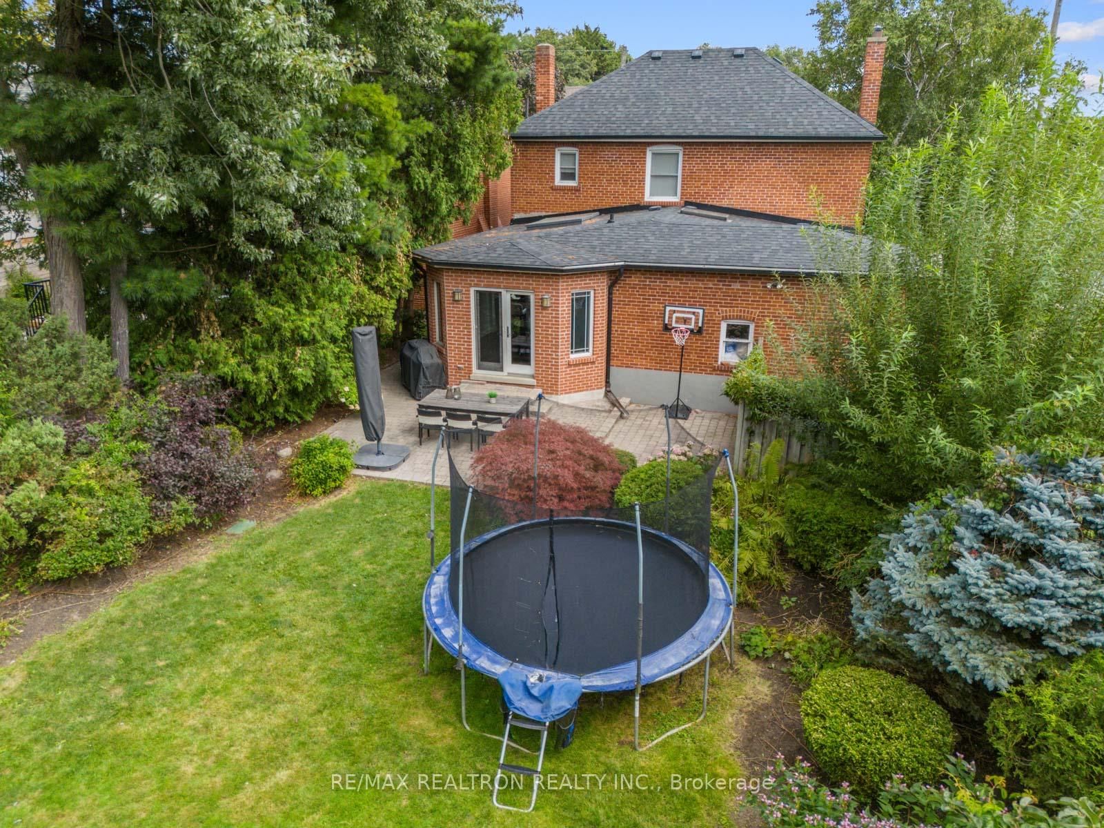 Listing Image 40