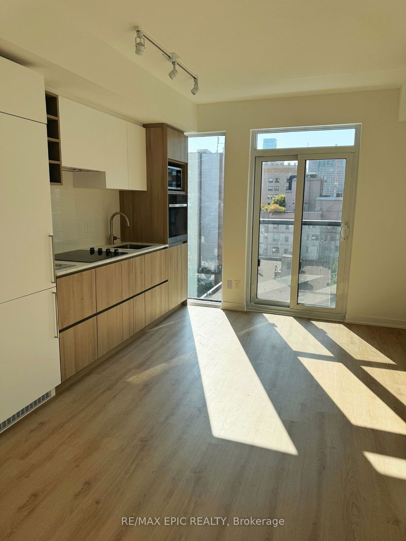 home for lease on 905-319 Jarvis Street