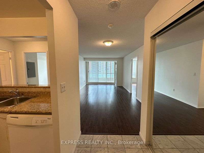 home for lease on 903-39 Pemberton Avenue
