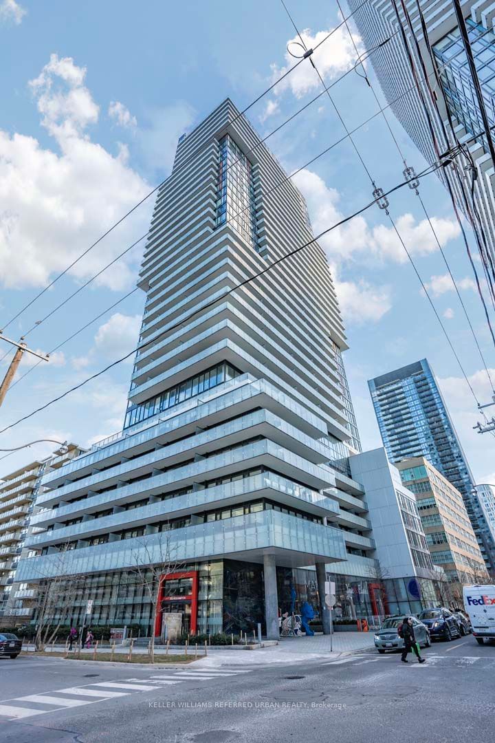 home for lease on 1109-185 Roehampton Avenue