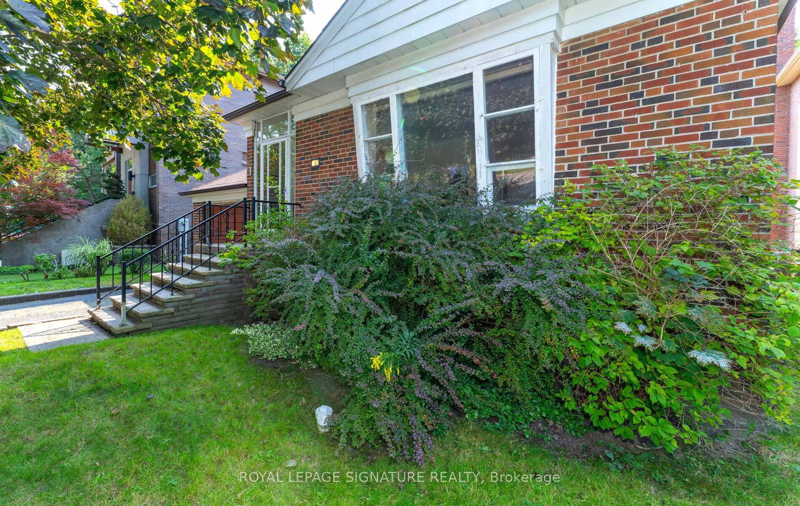 Listing photo 3