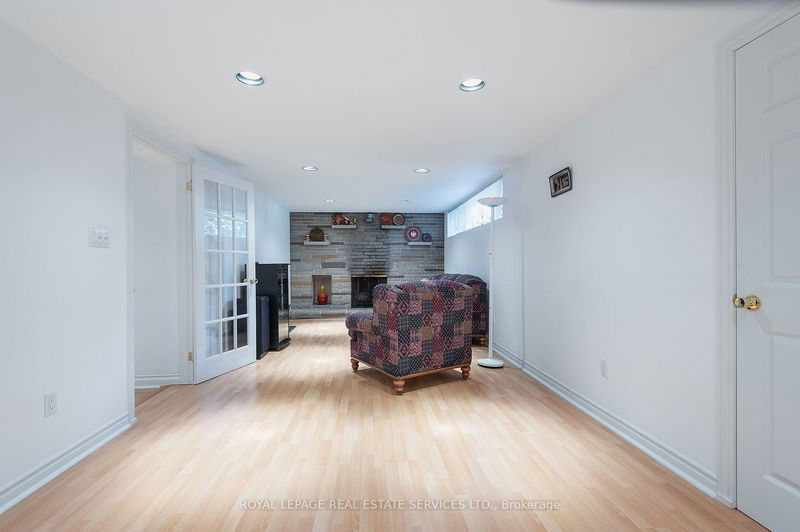 173 Betty Ann Dr  Toronto, M2N 1X5 | Image 27