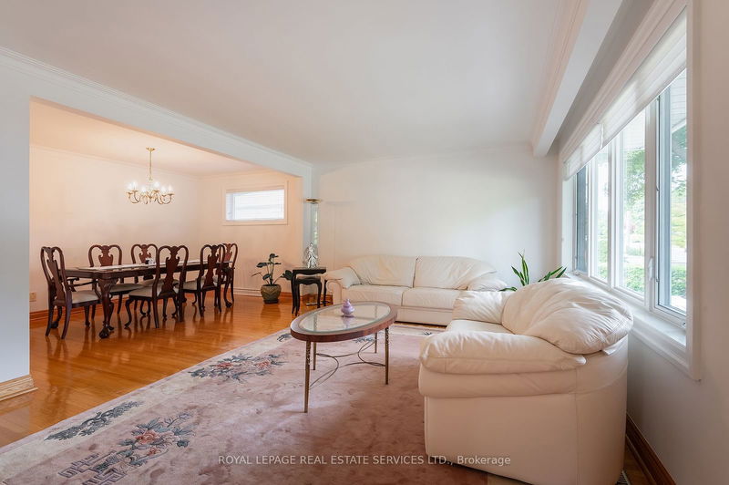 173 Betty Ann Dr  Toronto, M2N 1X5 | Image 3