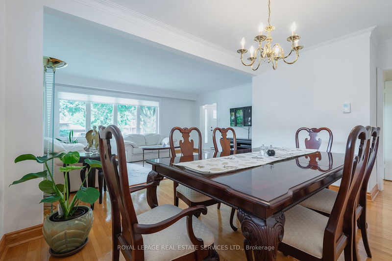 173 Betty Ann Dr  Toronto, M2N 1X5 | Image 9