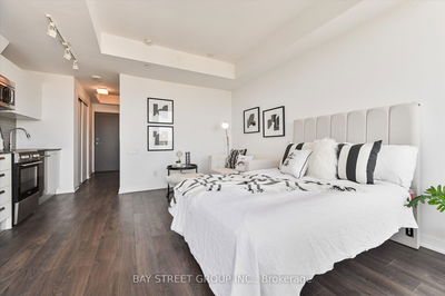  4607 - 42 Charles St E Toronto, M4Y 0B7 | Image 1