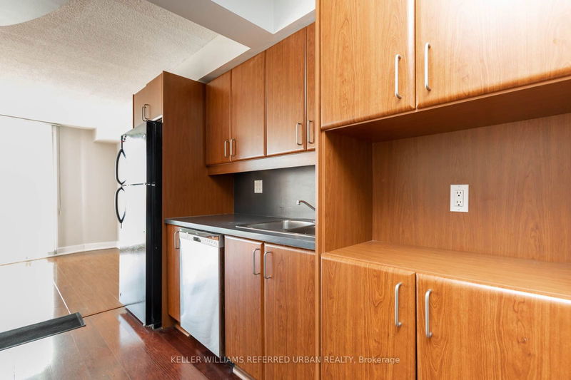  1022 - 550 Queens Quay W Toronto, M5V 3M8 | Image 11