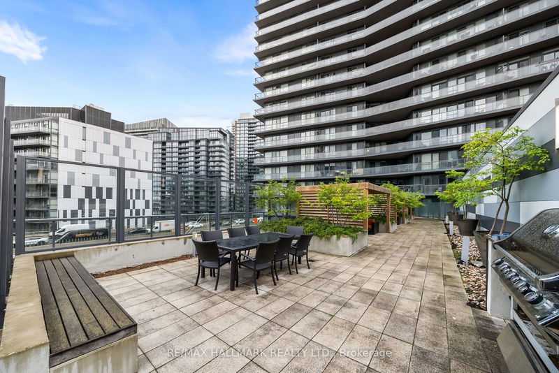  2211 - 20 Bruyeres Mews  Toronto, M5V 0G8 | Image 24