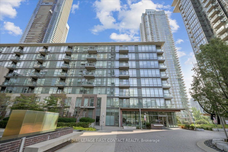  201 - 15 Brunel Crt  Toronto, M5V 3Y4 | Image 1