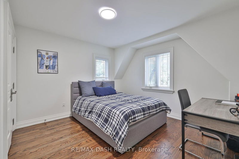 550 Deloraine Ave  Toronto, M5M 2C4 | Image 23