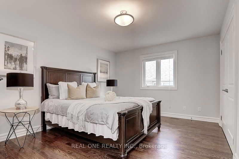 286 Hollywood Ave  Toronto, M2N 3K9 | Image 10