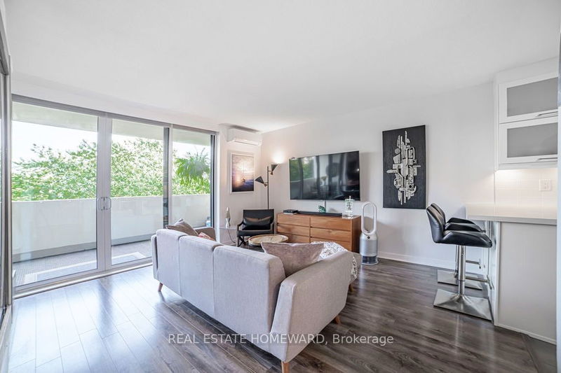  610 - 40 Homewood Ave  Toronto, M4Y 2K2 | Image 3