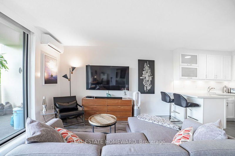  610 - 40 Homewood Ave  Toronto, M4Y 2K2 | Image 4