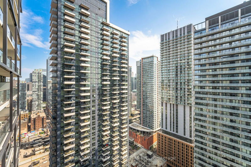  3012 - 125 Peter St  Toronto, M5V 0M2 | Image 23