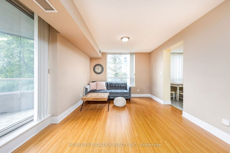  305 - 18 Hillcrest Ave  Toronto, M2N 6T5 | Image 2