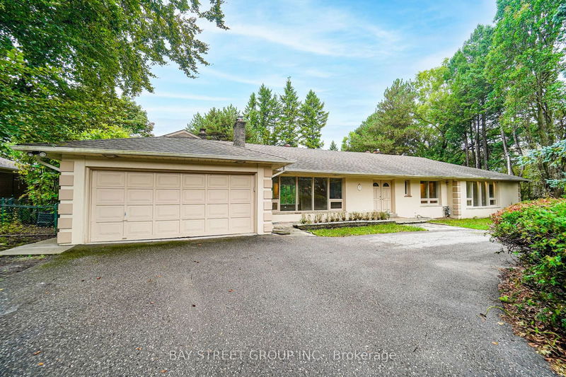 5 Oxbow Rd  Toronto, M3B 1Z9 | Image 2