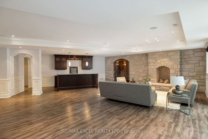 36 Old Yonge St  Toronto, M2P 1P7 | Image 29