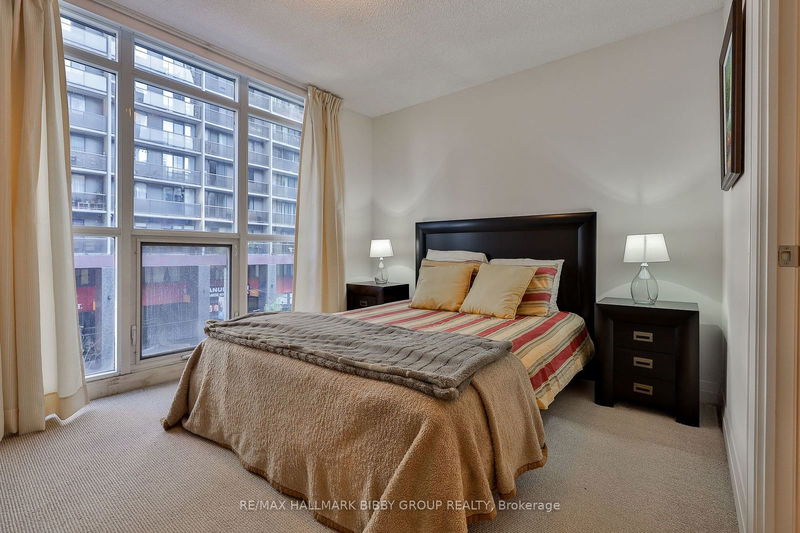  327 - 25 Carlton St  Toronto, M5B 1L4 | Image 15