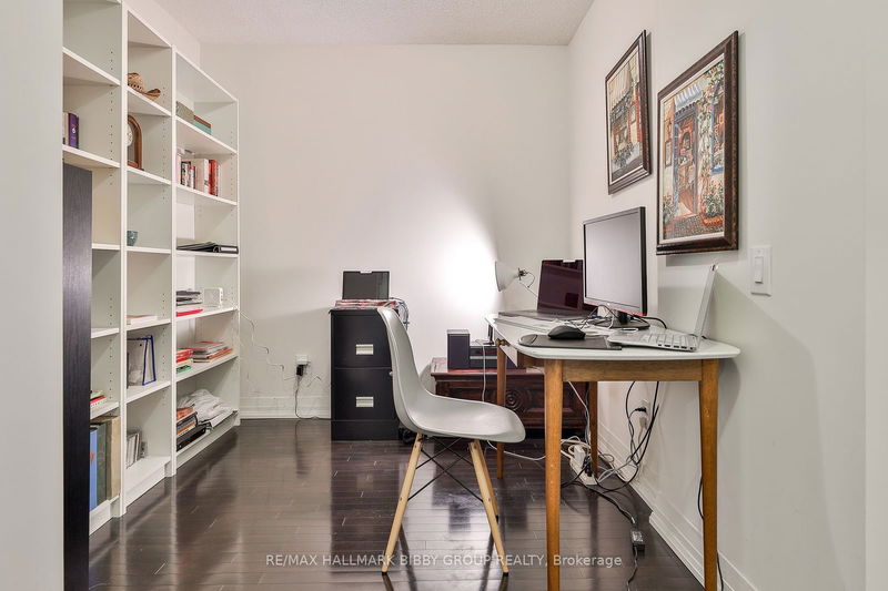  327 - 25 Carlton St  Toronto, M5B 1L4 | Image 17