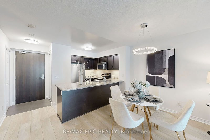  3305 - 19 Grand Trunk Cres  Toronto, M5J 3A3 | Image 15