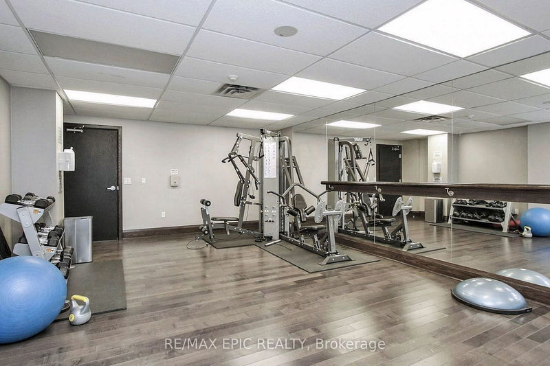  3305 - 19 Grand Trunk Cres  Toronto, M5J 3A3 | Image 36