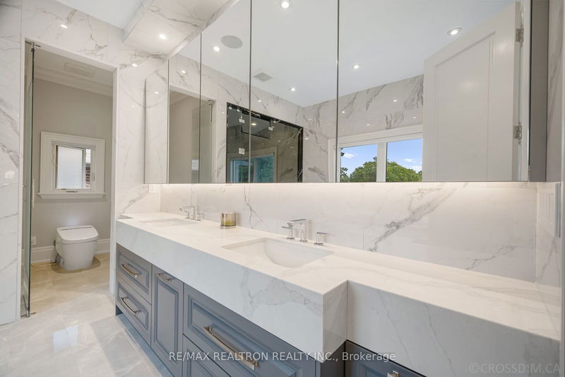 52 Northwood Dr  Toronto, M2M 2K1 | Image 19