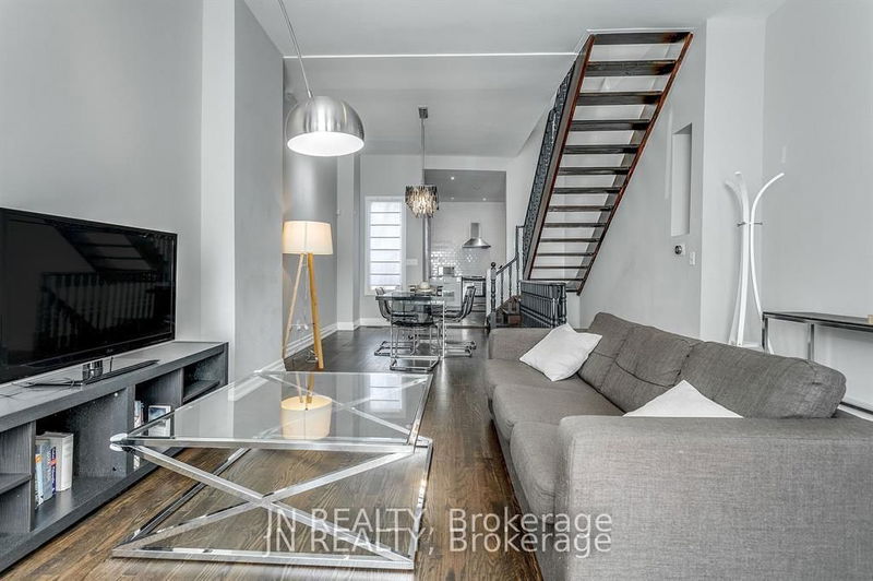 home for sale on 308 Harbord Street