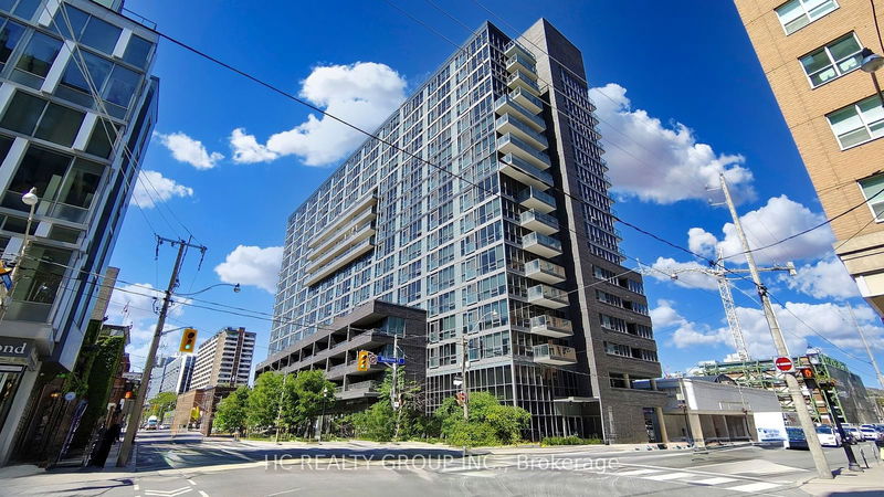 home for lease on 919-320 Richmond Street E