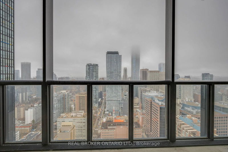  3903 - 110 Charles St E Toronto, M4Y 1T5 | Image 22